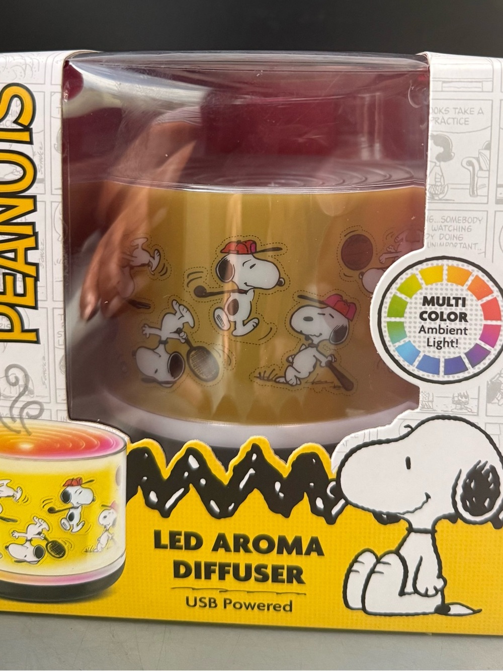 Peanuts Snoopy Yellow Multi-Color LED Aroma Diffuser